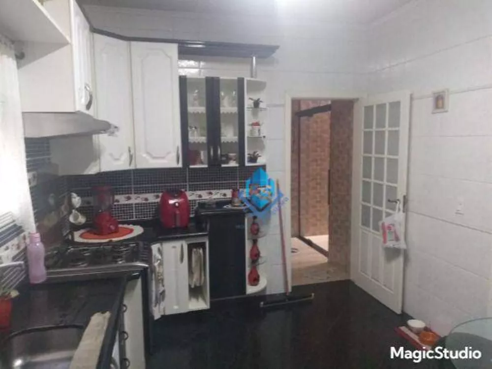 Sobrado à venda com 3 quartos, 180m² - Foto 4