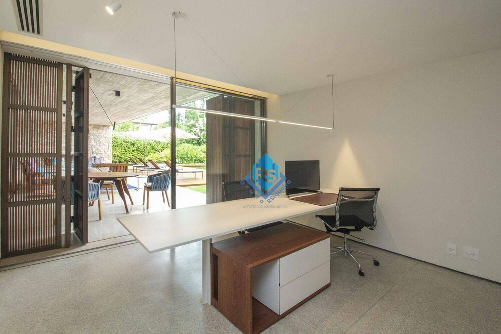 Casa de Condomínio à venda e aluguel com 5 quartos, 650m² - Foto 1