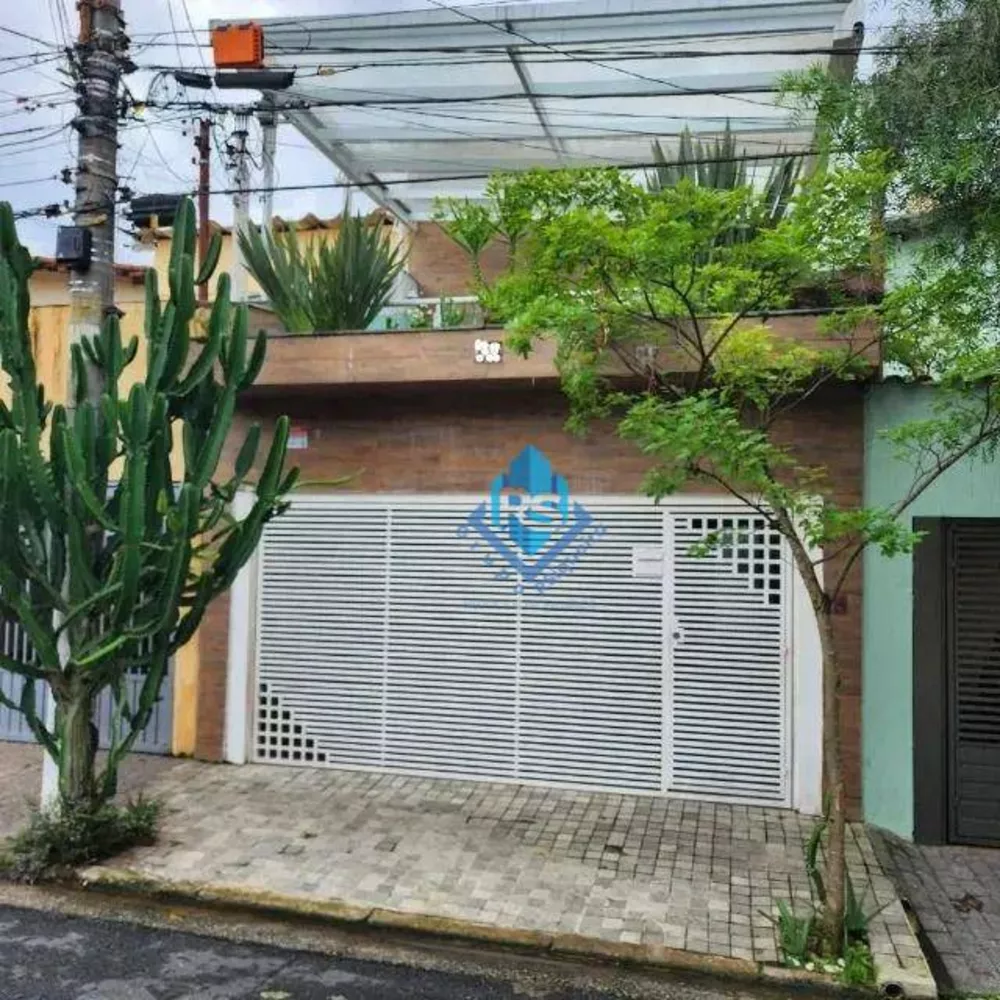 Sobrado à venda com 3 quartos, 210m² - Foto 1