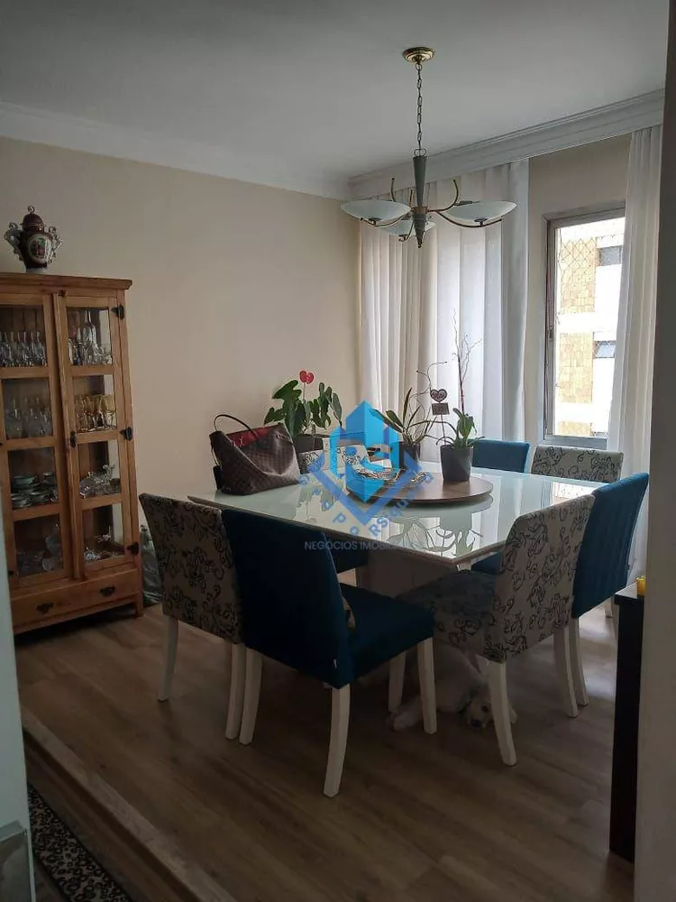 Apartamento à venda com 3 quartos, 110m² - Foto 1