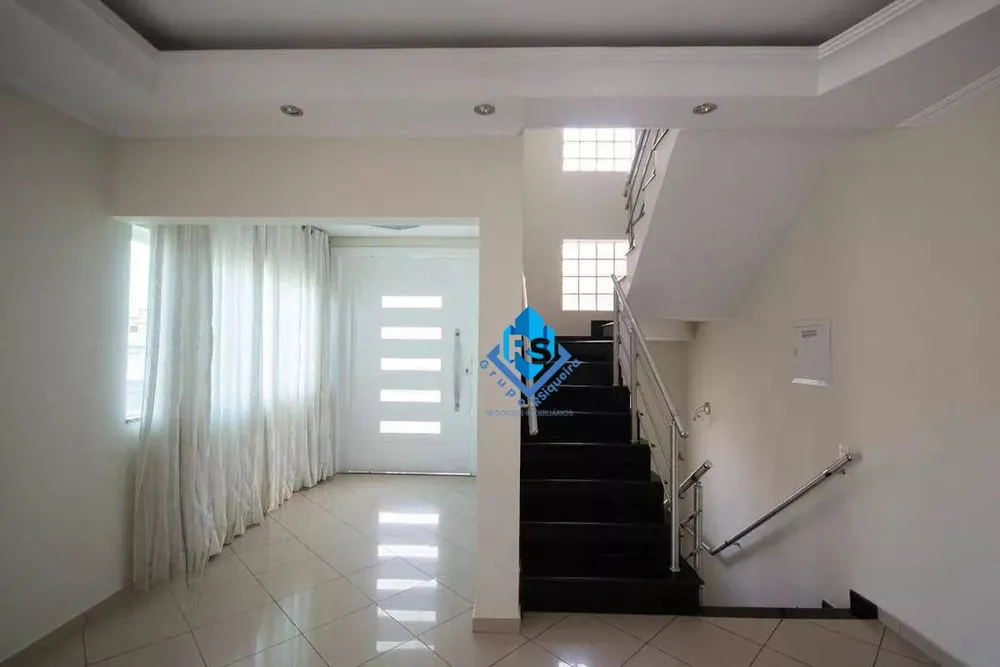 Sobrado, 4 quartos, 280 m² - Foto 1