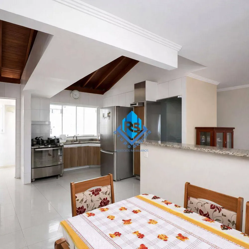 Casa, 4 quartos, 233 m² - Foto 2