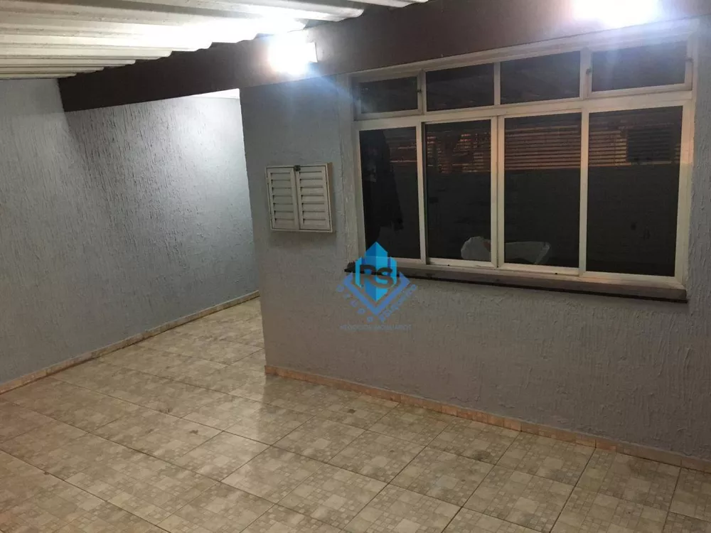 Sobrado à venda com 4 quartos, 143m² - Foto 2