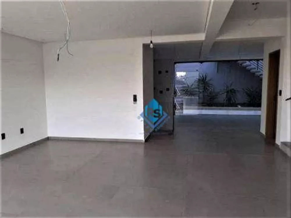 Sobrado à venda com 3 quartos, 340m² - Foto 3