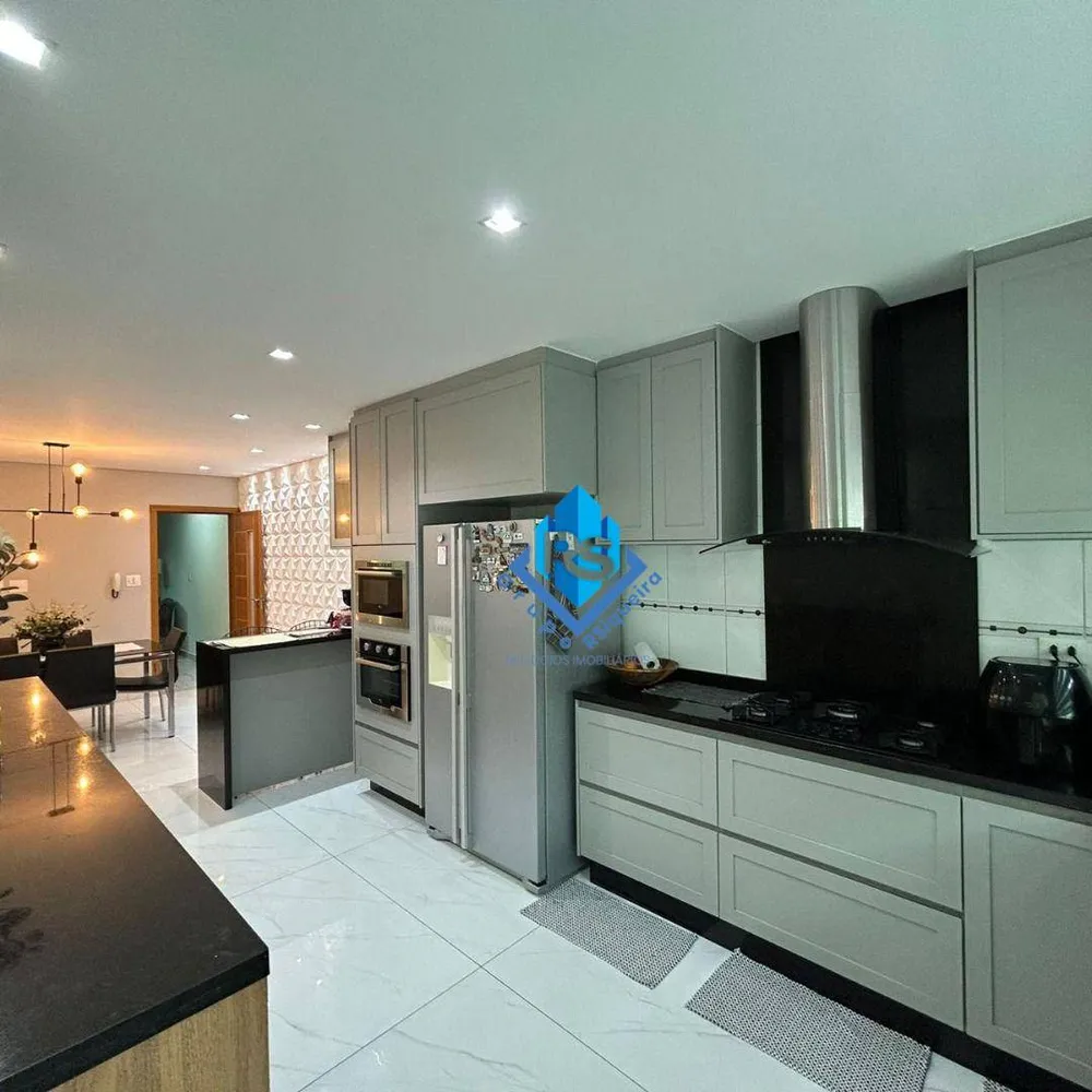Sobrado, 3 quartos, 250 m² - Foto 2
