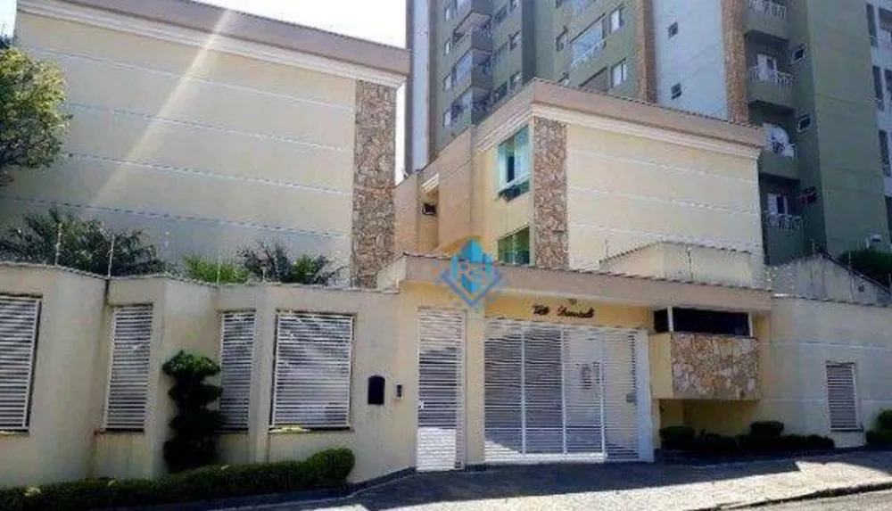 Sobrado à venda com 3 quartos, 148m² - Foto 1