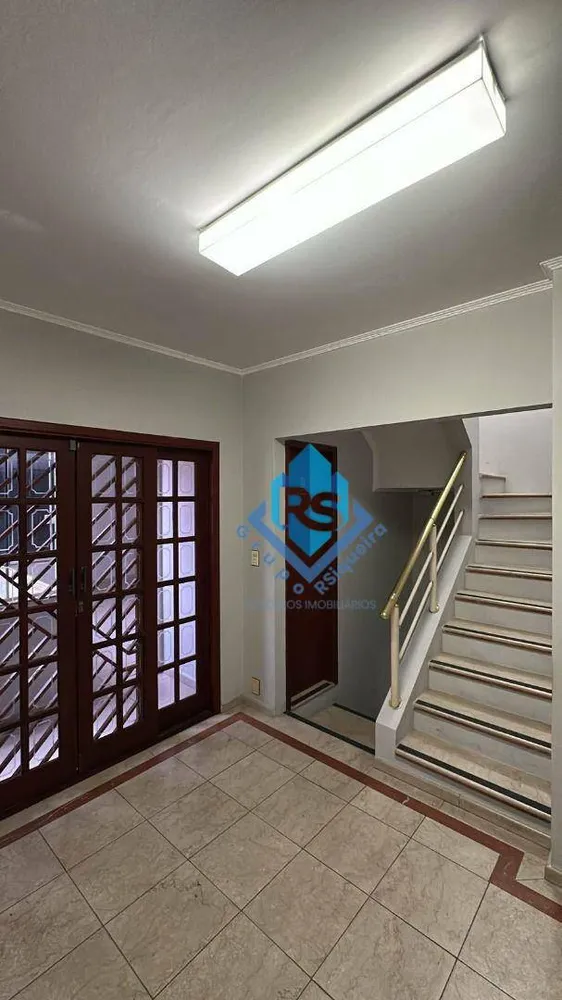 Sobrado, 6 quartos, 214 m² - Foto 1