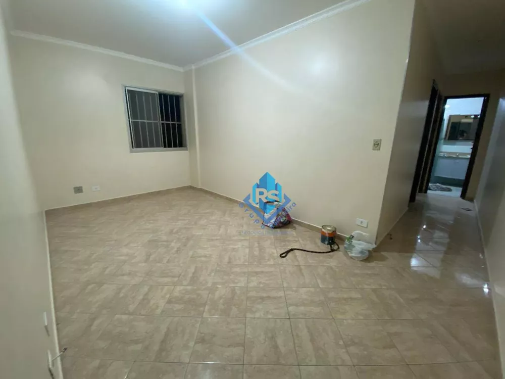 Apartamento à venda com 2 quartos, 70m² - Foto 2