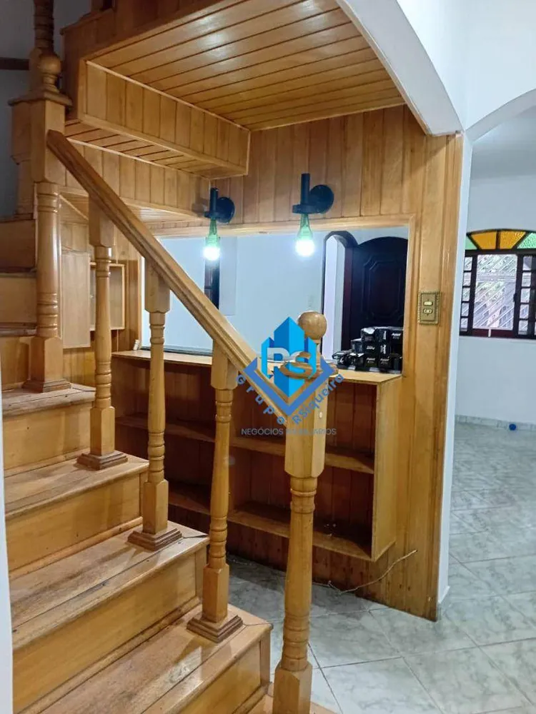 Sobrado, 4 quartos, 200 m² - Foto 2