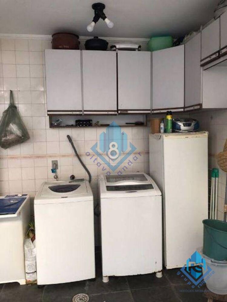 Sobrado à venda com 3 quartos, 200m² - Foto 4