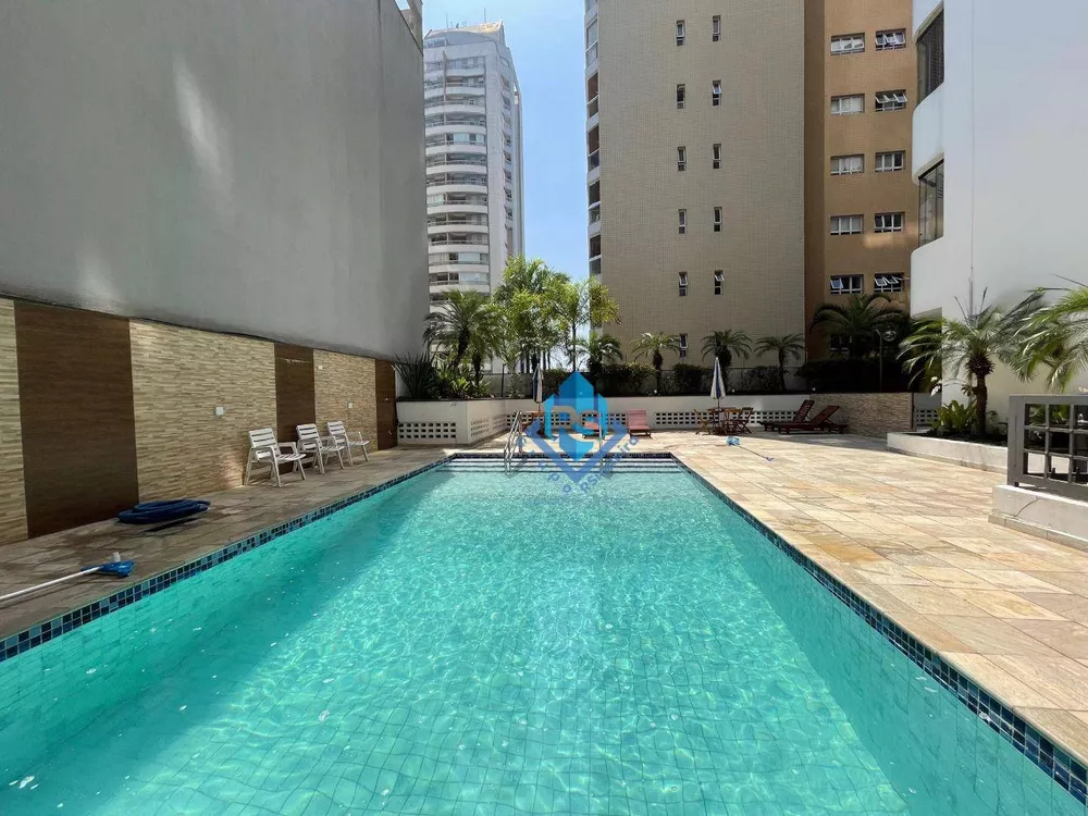 Apartamento à venda com 4 quartos, 230m² - Foto 4