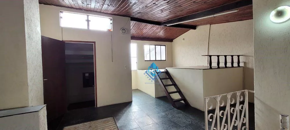 Casa à venda com 3 quartos, 207m² - Foto 7