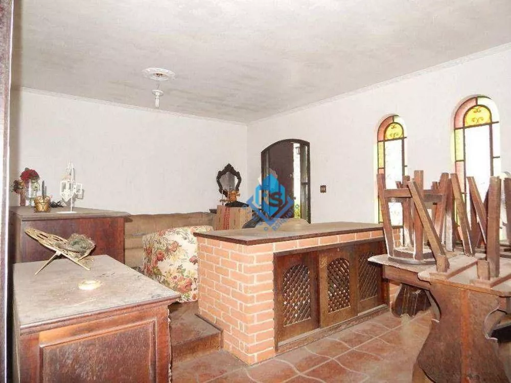 Casa à venda e aluguel com 3 quartos, 205m² - Foto 4