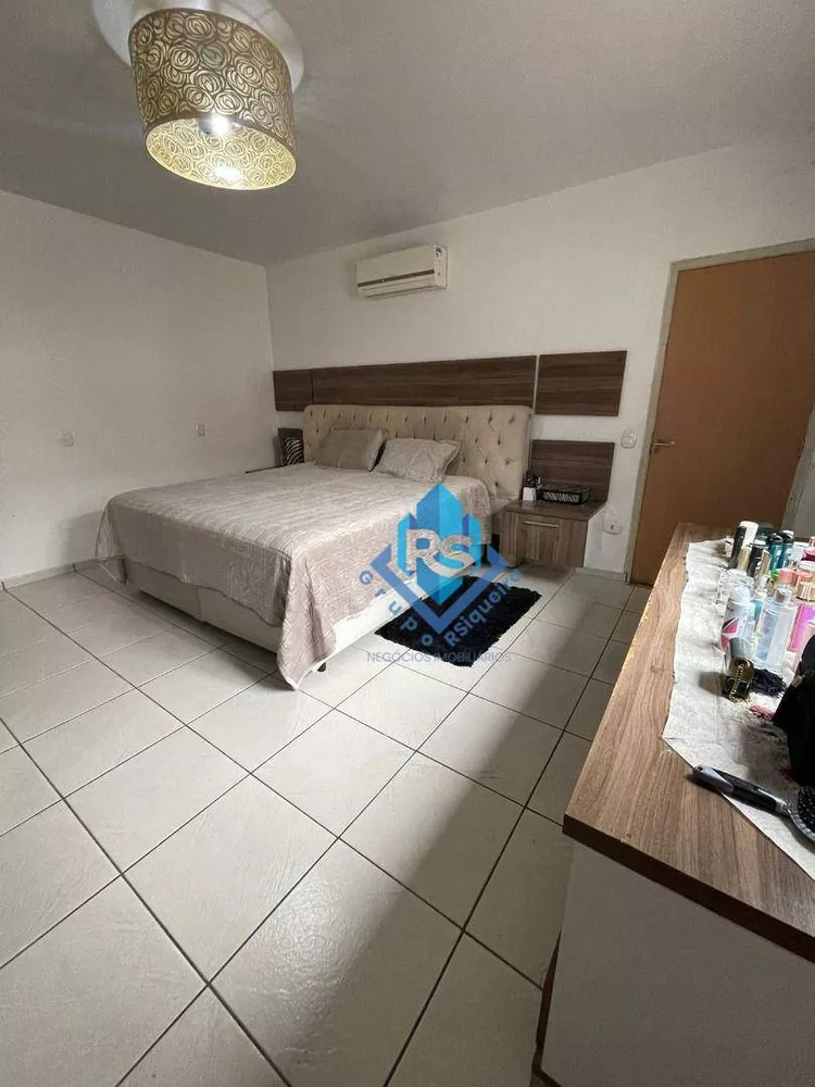 Sobrado à venda com 3 quartos, 305m² - Foto 13