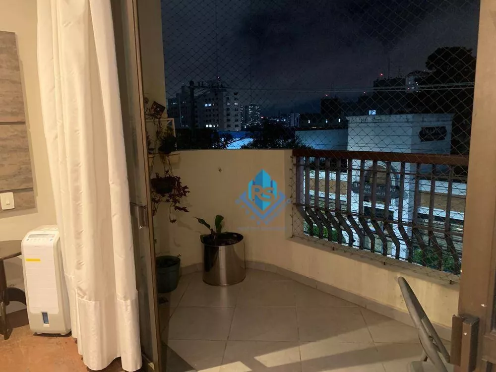 Apartamento à venda com 3 quartos, 140m² - Foto 3