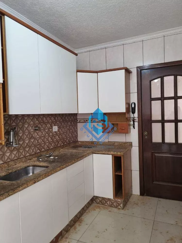 Apartamento à venda com 2 quartos, 70m² - Foto 3