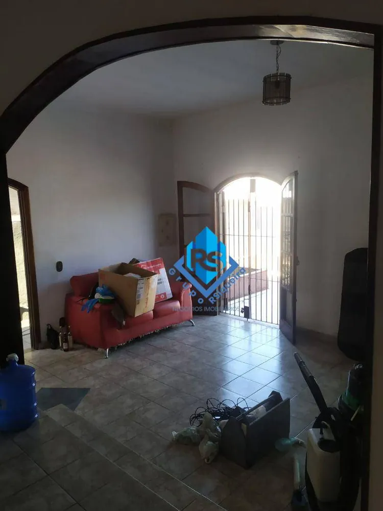 Casa, 3 quartos, 212 m² - Foto 1