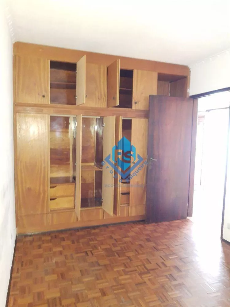 Casa para alugar com 4 quartos, 190m² - Foto 10