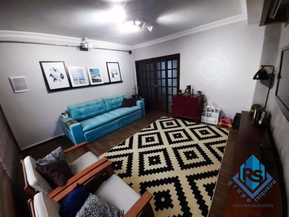 Sobrado à venda com 3 quartos, 180m² - Foto 1