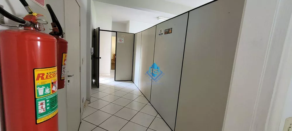 Apartamento para alugar com 2 quartos, 100m² - Foto 4