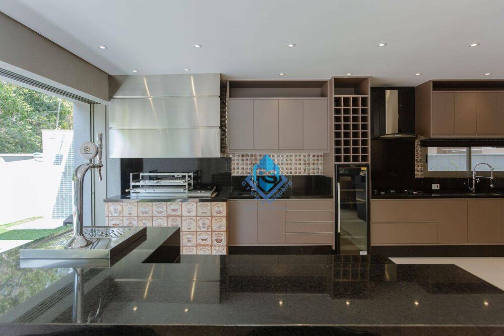 Sobrado à venda e aluguel com 5 quartos, 356m² - Foto 4
