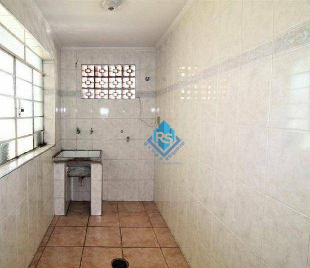 Casa à venda e aluguel com 4 quartos, 275m² - Foto 6