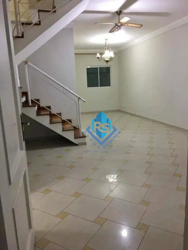 Sobrado à venda com 3 quartos, 115m² - Foto 1