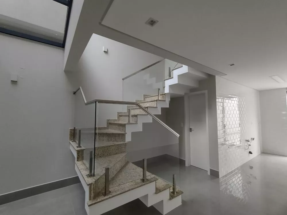 Sobrado, 3 quartos, 200 m² - Foto 4
