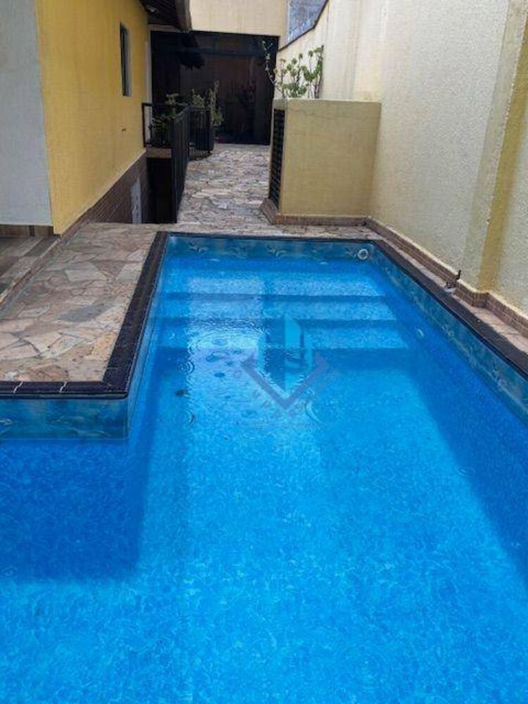 Casa, 2 quartos, 258 m² - Foto 1