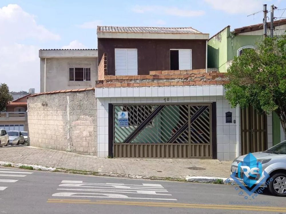 Sobrado à venda com 3 quartos, 178m² - Foto 1