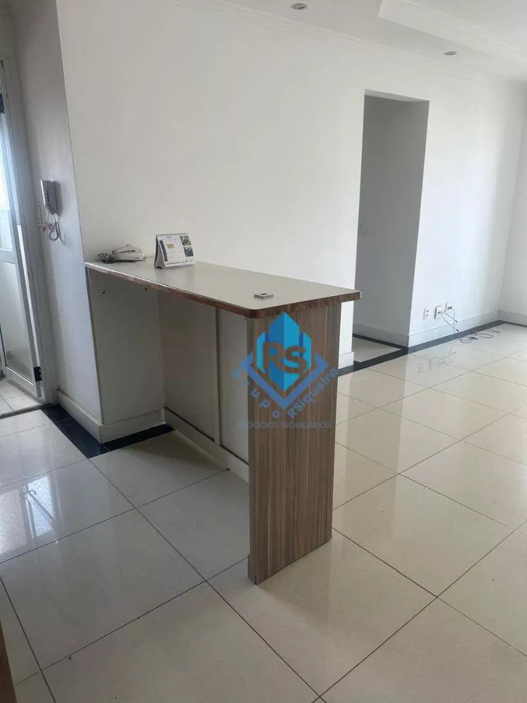 Apartamento à venda e aluguel com 3 quartos, 60m² - Foto 2