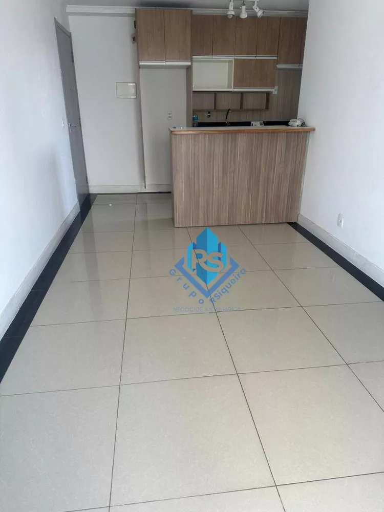 Apartamento à venda e aluguel com 3 quartos, 60m² - Foto 3