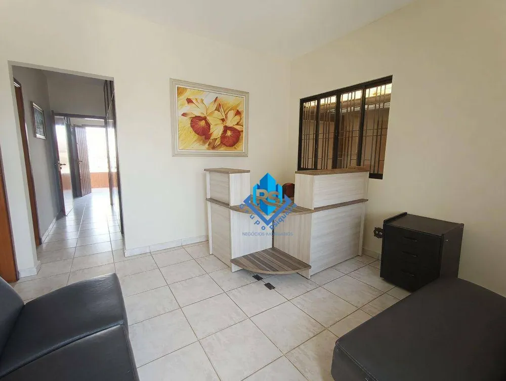 Casa, 4 quartos, 131 m² - Foto 1