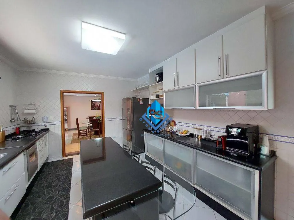 Sobrado, 3 quartos, 296 m² - Foto 8