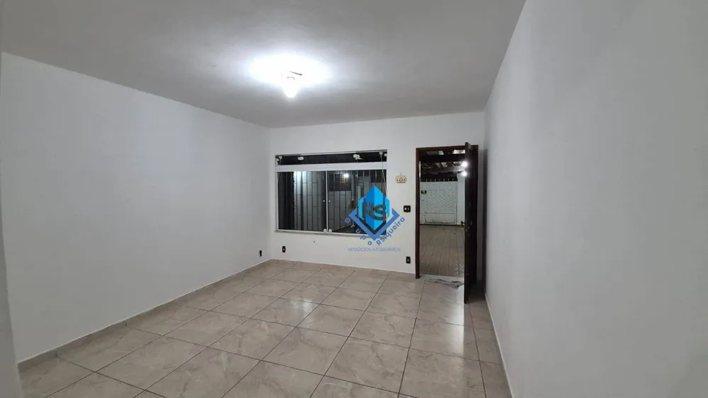 Casa, 3 quartos, 200 m² - Foto 4