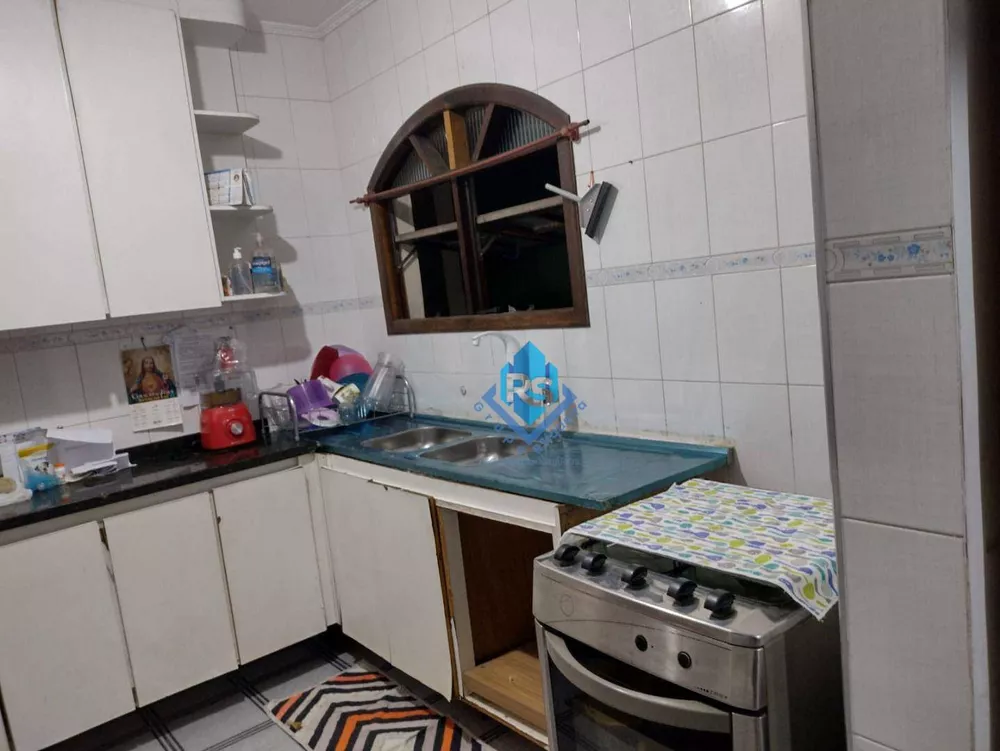 Sobrado à venda com 3 quartos, 204m² - Foto 2