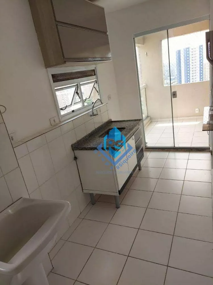 Apartamento à venda com 3 quartos, 60m² - Foto 2