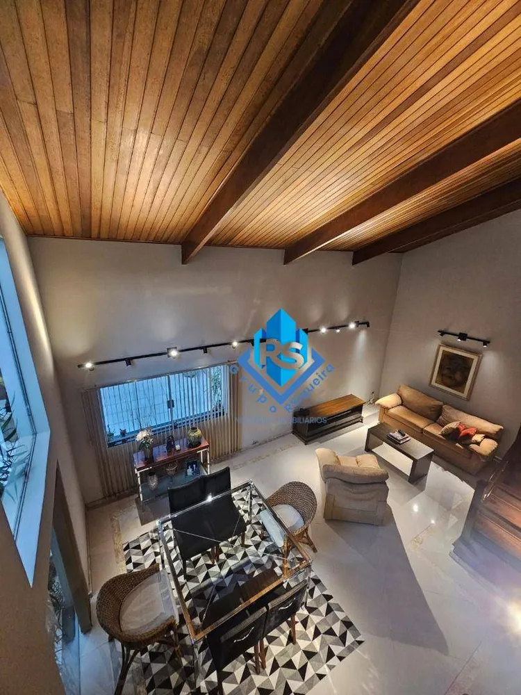 Sobrado, 4 quartos, 346 m² - Foto 1