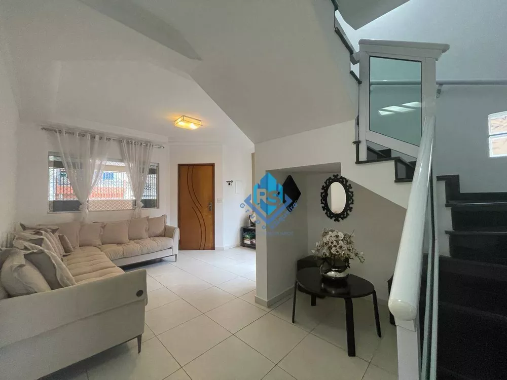 Sobrado à venda com 3 quartos, 188m² - Foto 1