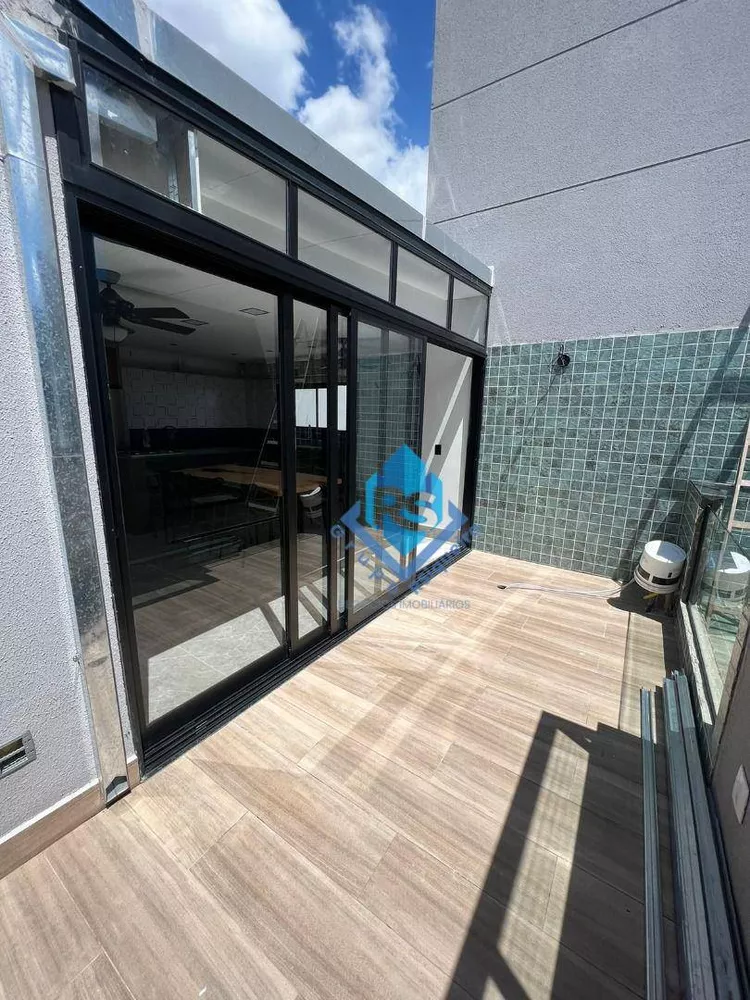 Cobertura à venda com 2 quartos, 90m² - Foto 4