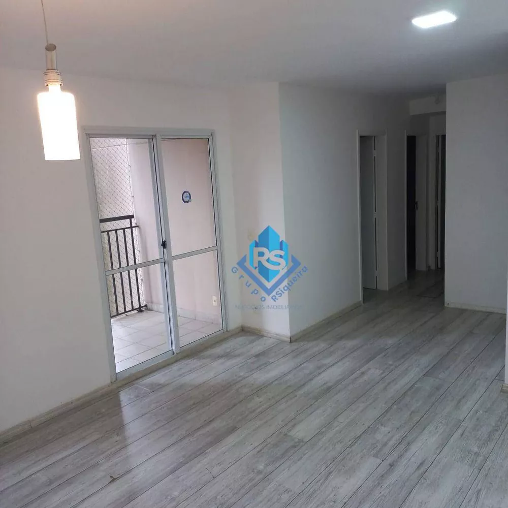 Apartamento à venda com 3 quartos, 67m² - Foto 1