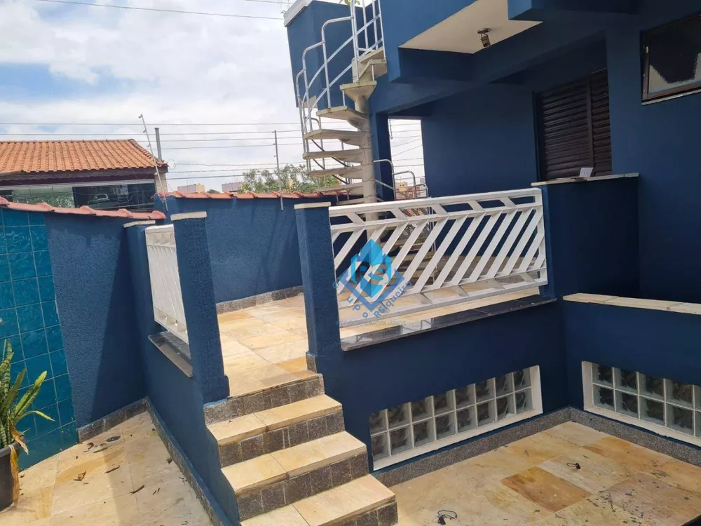 Sobrado à venda com 3 quartos, 190m² - Foto 3