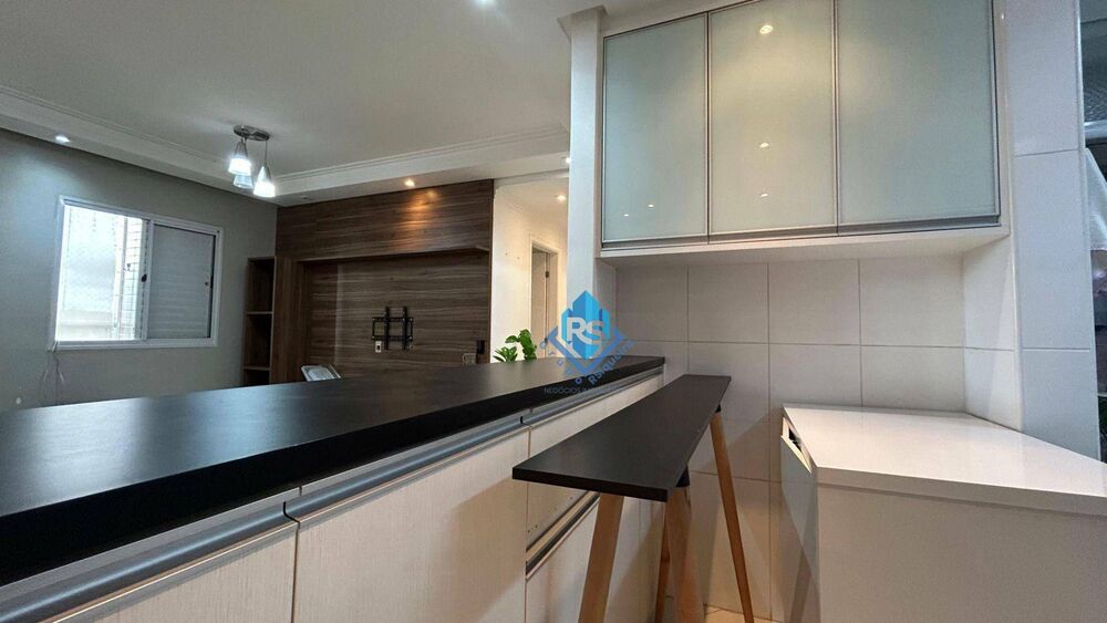 Apartamento para alugar com 3 quartos, 102m² - Foto 2