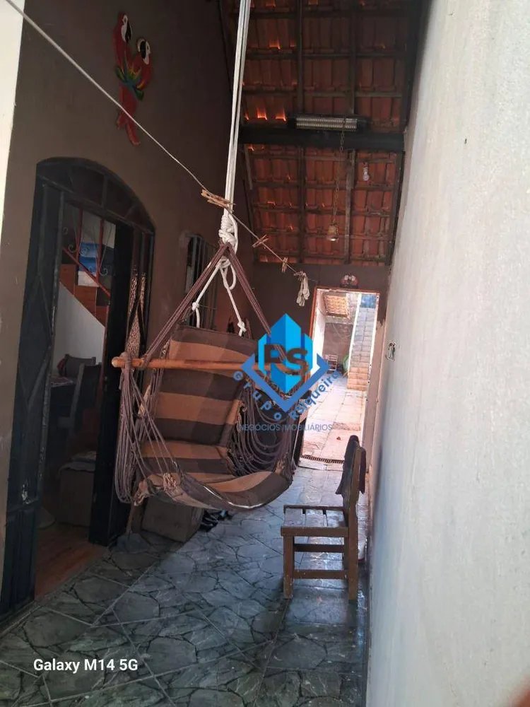 Casa, 3 quartos, 129 m² - Foto 2