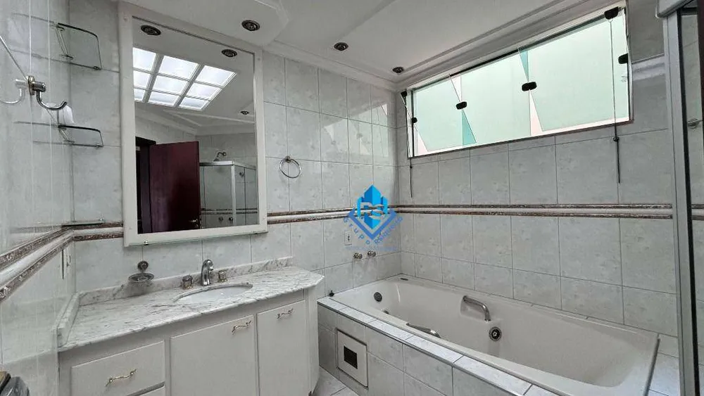 Sobrado, 4 quartos, 322 m² - Foto 2
