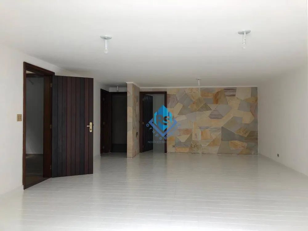 Sobrado, 8 quartos, 290 m² - Foto 1