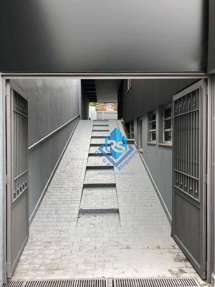 Sobrado à venda e aluguel com 8 quartos, 290m² - Foto 1