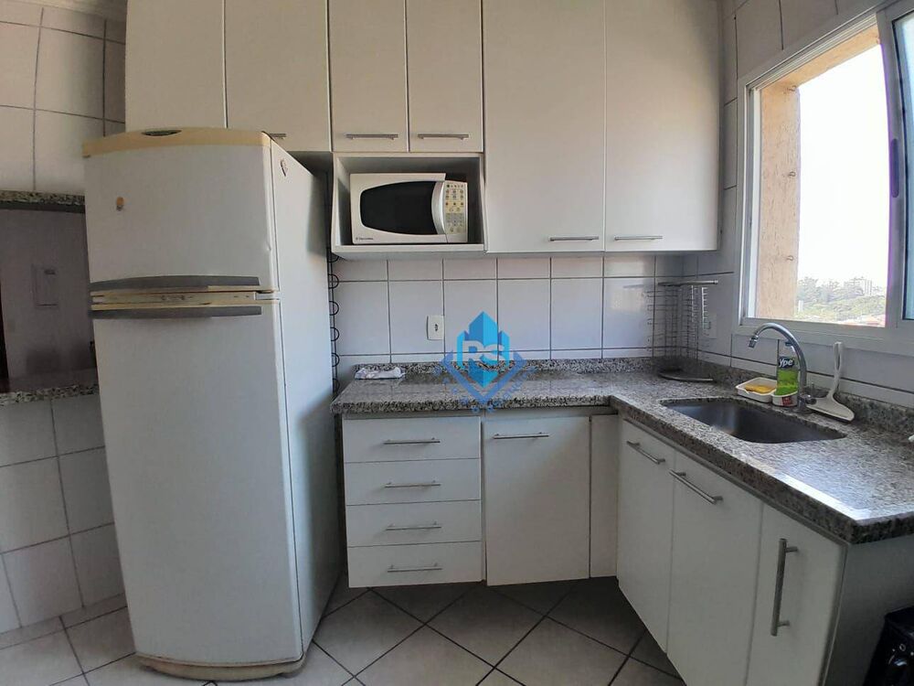 Apartamento à venda com 2 quartos, 70m² - Foto 13