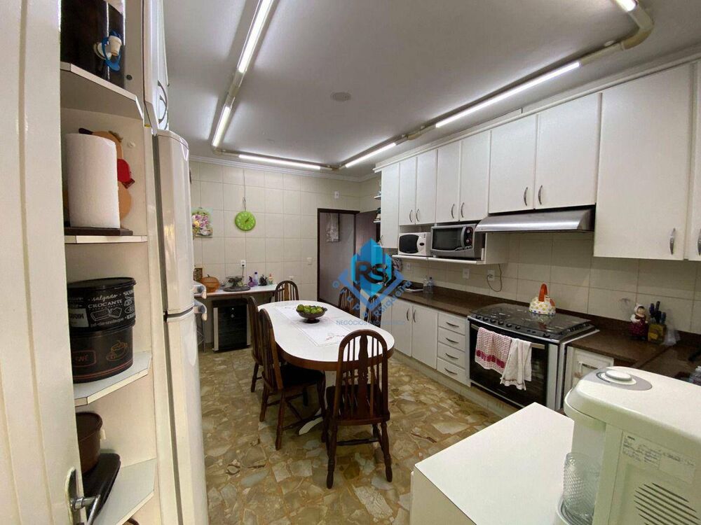 Sobrado, 3 quartos, 203 m² - Foto 3