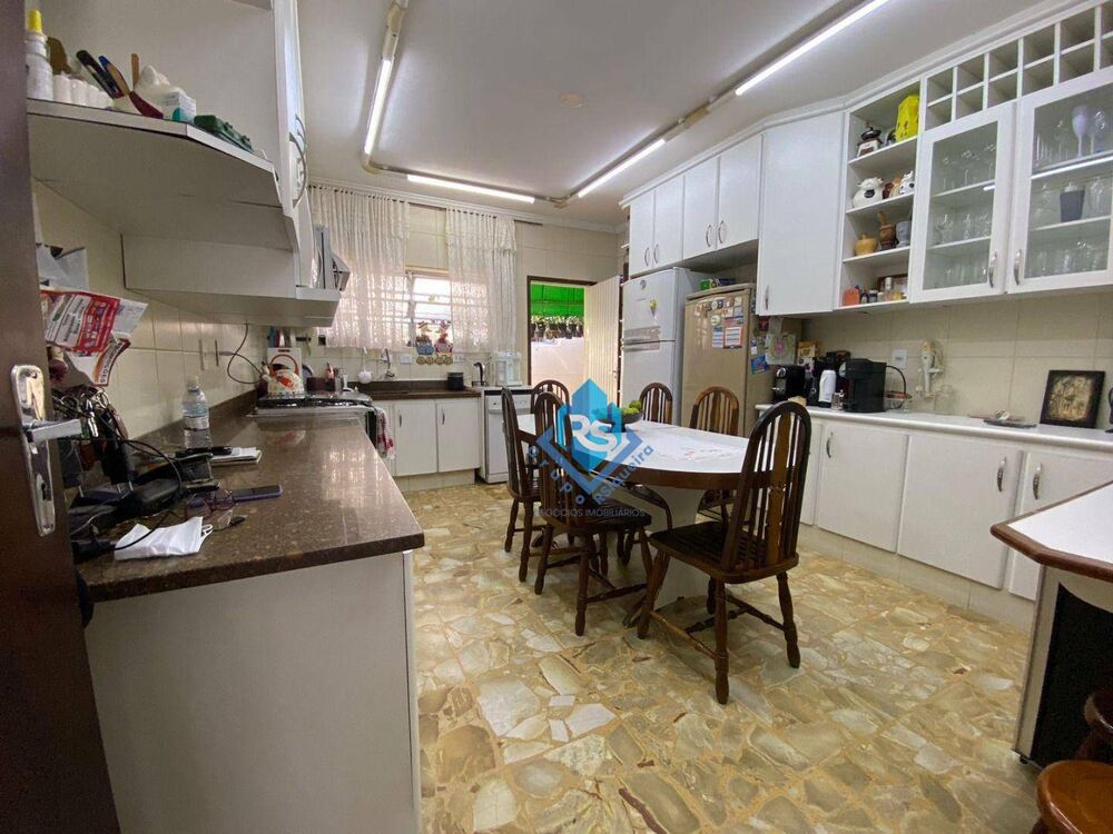 Sobrado, 3 quartos, 203 m² - Foto 1